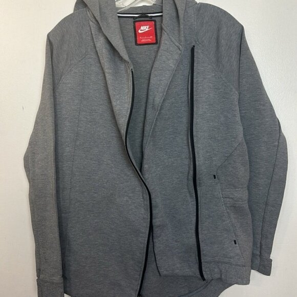 Nike Sportswear Tech Fleece Zip Up Oversized Hoodie in Cape Carbon Heather - Picture 15 of 16